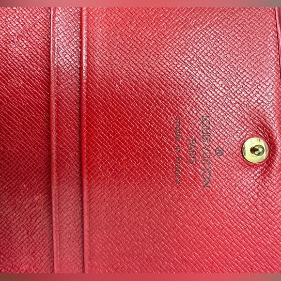 Wallet - Picture 3 of 11